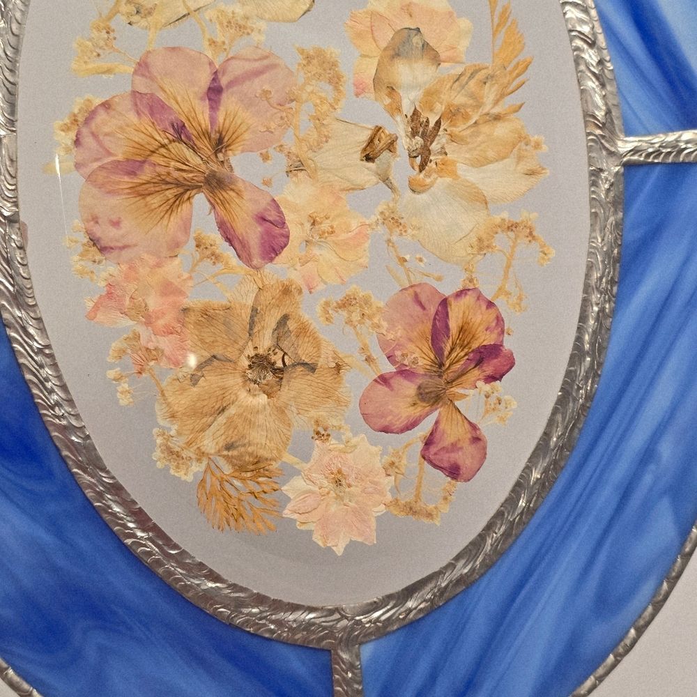 Vintage Large Cobalt Blue Stained Glass Dried Pressed Flowers Window Suncatcher - Picture 6 of 11